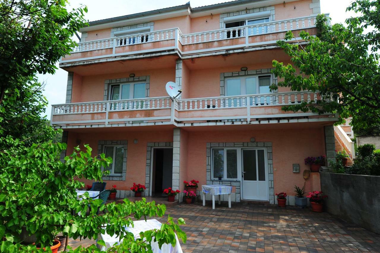 Apartmani Margeta Rab Town Esterno foto